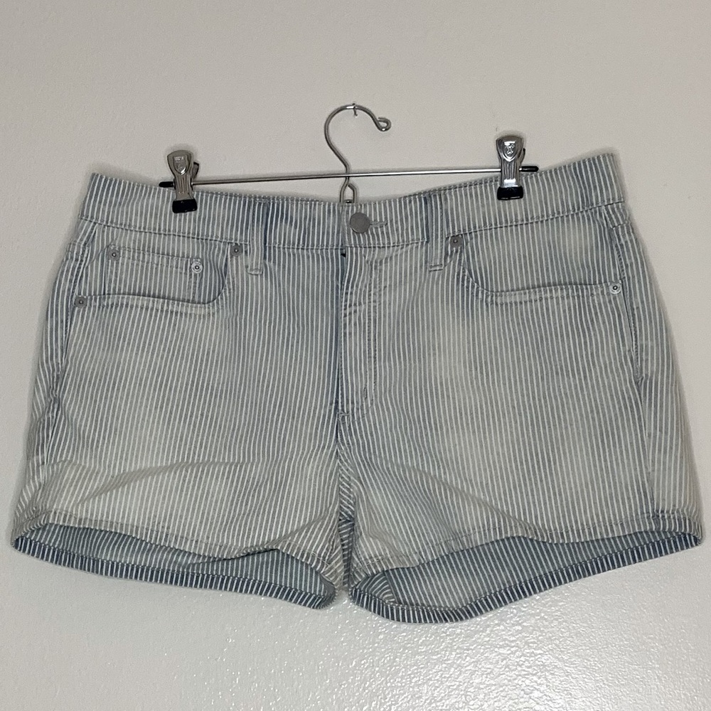 Gap Shorts